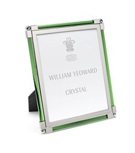 New Classic Frame Green | 8 x 10
