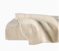 Pettra Throw | Beige
