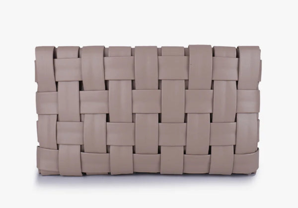 Lindy Woven Small Clutch| Light Tan