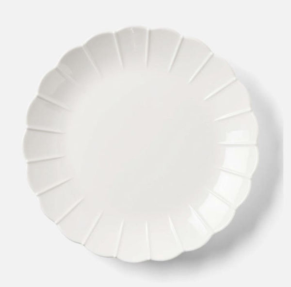 Iris Scallop Dinner Plate | White