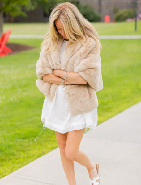 Collins Capelet | Camel