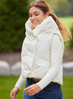 Waterproof Pretty Puffer Vest Winter White | M/L