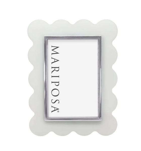 Mod Scallop Frame | White