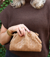 Woven Cloud Clutch | Tan